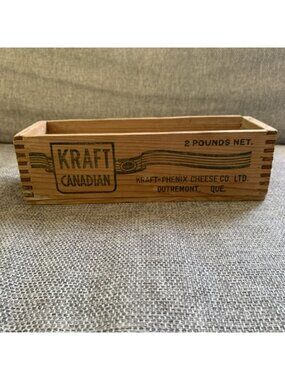 Kraft Canadian Cheese Wooden Crate Pasteurized Blended Outremont QC 2lb ERROR